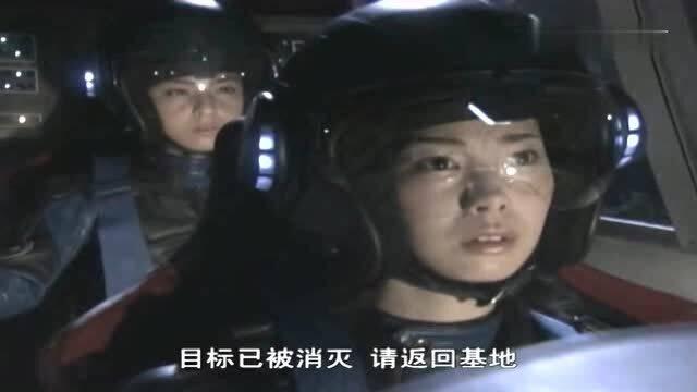 吃瓜群众和奥特曼,一场跨界狂欢的奇幻之旅